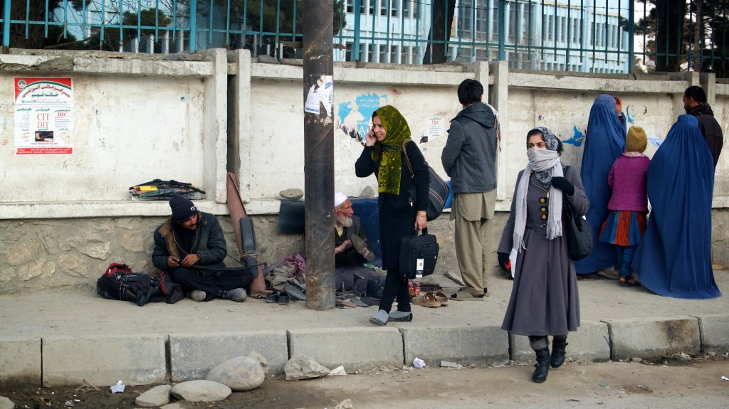 Paywast Afghanistan Building Peace Forum #PeaceTech Mobile Phones